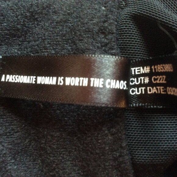 Torrid Curves Black WireFree Everyday Wear Back Closure Smoothing Bra Size 40DDD - Picture 5 of 5